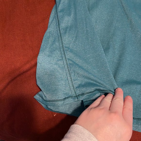 Lululemon workout top - Picture 3 of 4